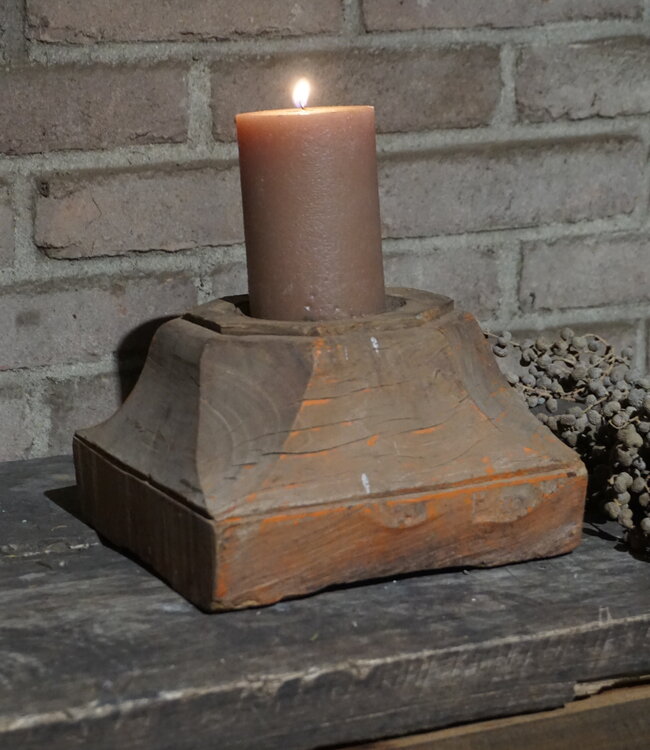 Rene Houtman Oud Houten Poer | Nr 1 | H12 x B20 x D20 cm