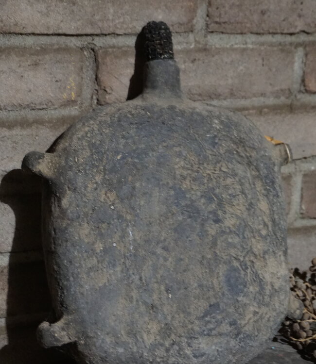 Rene Houtman Oude Olie Fles | H35 x B26 cm