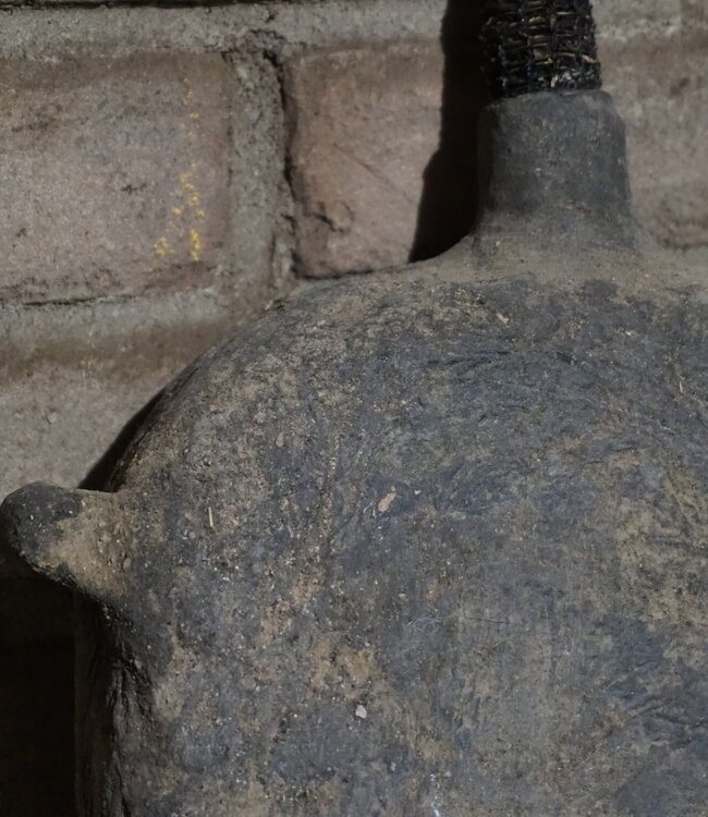 Rene Houtman Oude Olie Fles | H35 x B26 cm