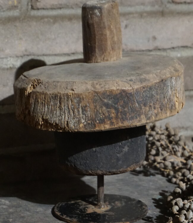 Rene Houtman Houten Display | H31 x D21 cm