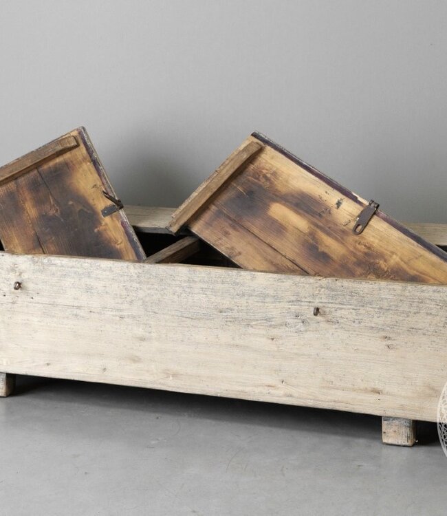 Be-Uniq Oude Salonkist | China | H32xB124xD75 cm