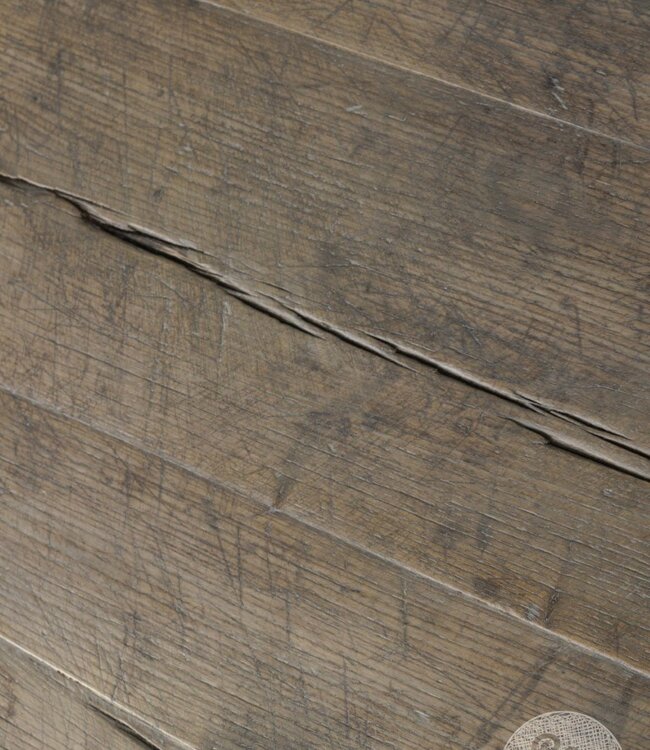 Be-Uniq Oude Bijzettafel | China | H48xB69xD65 cm