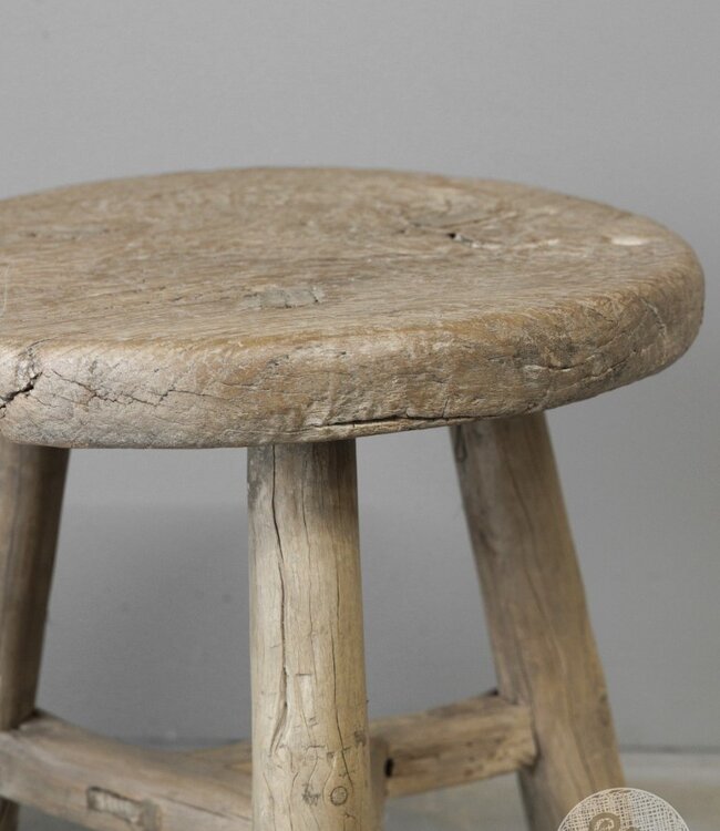 Be-Uniq Oude Ronde Bijzettafel | China | H31 x D42 cm