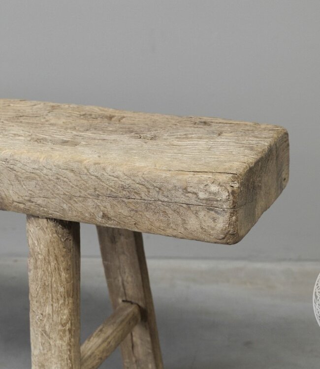 Be-Uniq Oude Bank | China | H50 x B176 x D21 cm