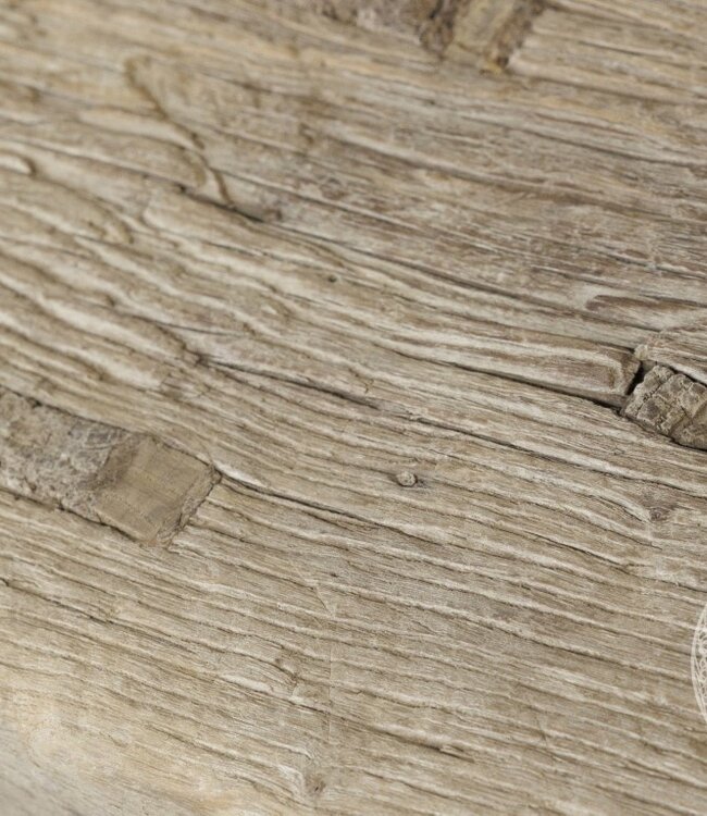 Be-Uniq Oude Bank | China | H50 x B176 x D21 cm