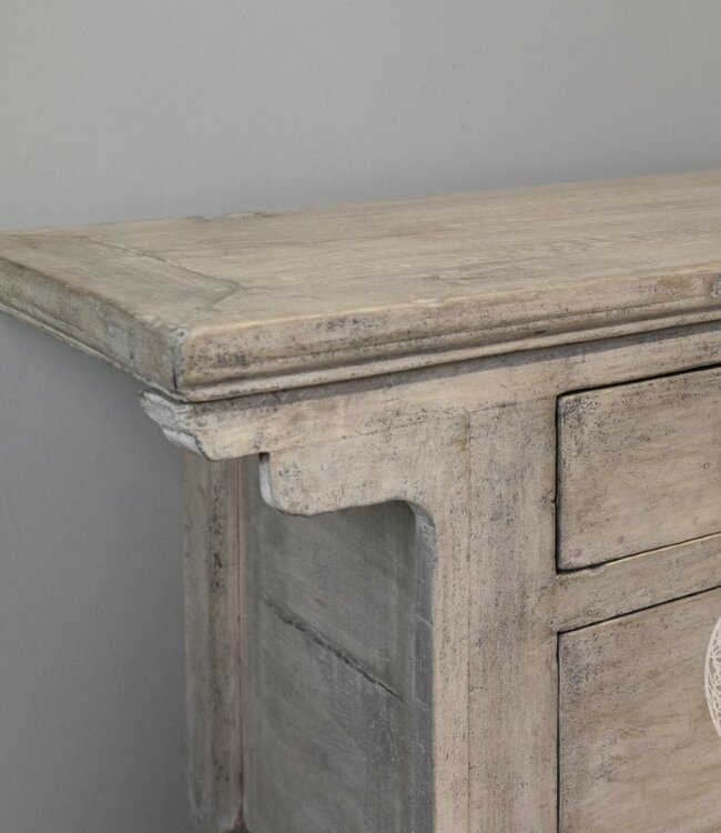 Be-Uniq Oud Dressoir Laag | China | H69xB190xD44 cm