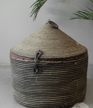 Be-Uniq Oude Desert Mand | India | H64 x D66 cm