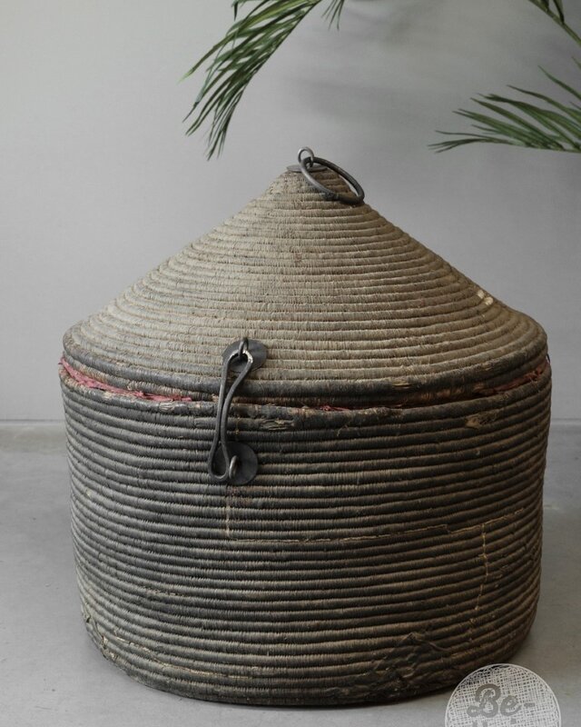 Be-Uniq Oude Desert Mand | India | H64 x D66 cm