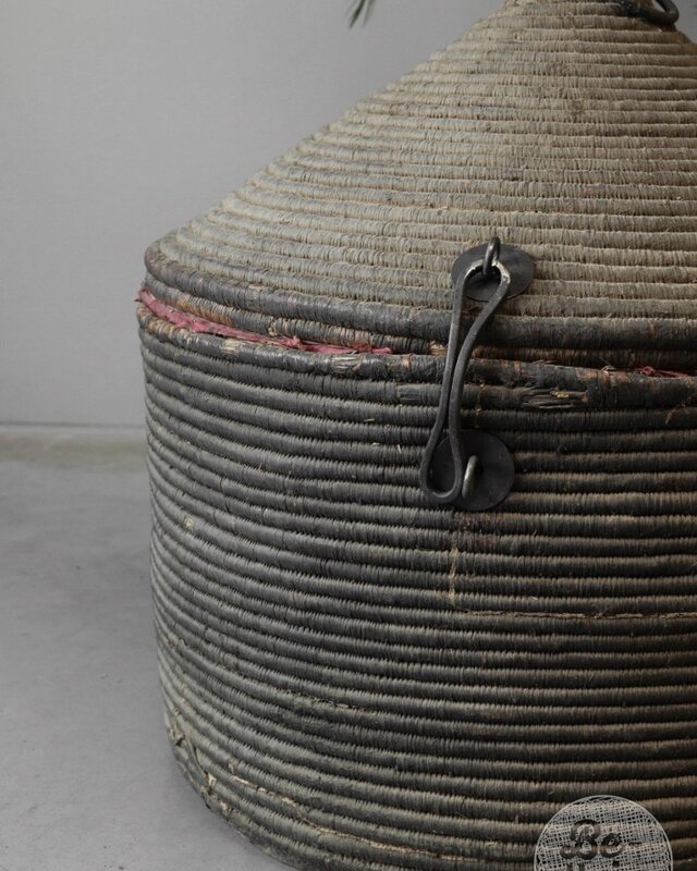Be-Uniq Oude Desert Mand | India | H64 x D66 cm