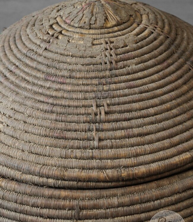 Be-Uniq Oude Desert Mand | India | H90 x D80 cm