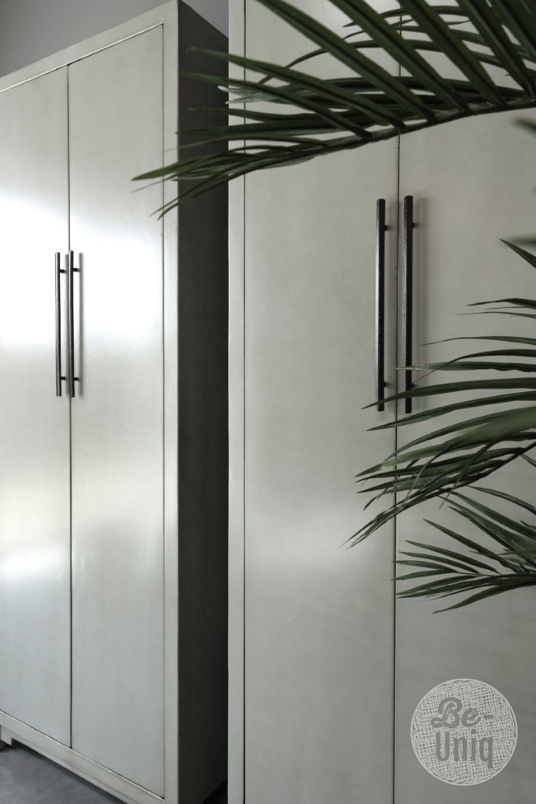 Be-Uniq 2-Deurs Kast Fancy | Licht Grijs | H225xB85xD43 cm