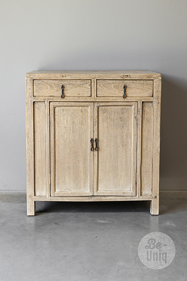Be-Uniq Oud Kastje | China | H87 x B78 x D45 cm