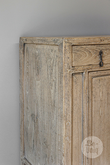 Be-Uniq Oud Kastje | China | H87 x B78 x D45 cm