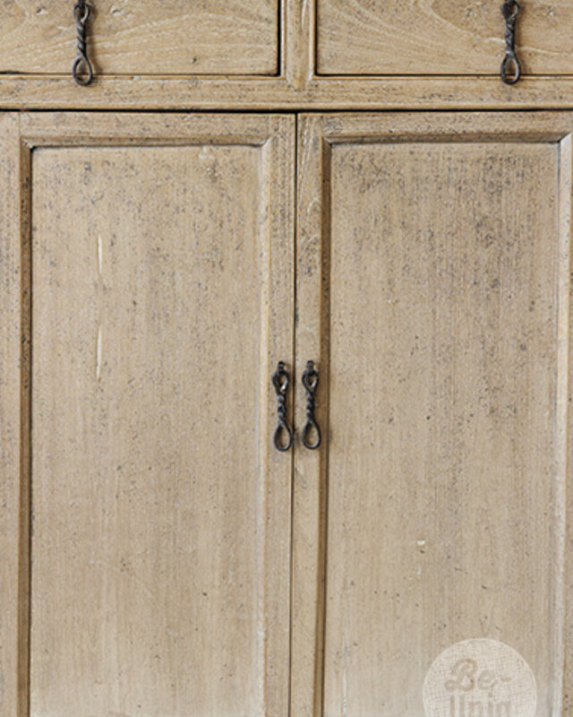 Be-Uniq Oud Kastje | China | H87 x B78 x D45 cm