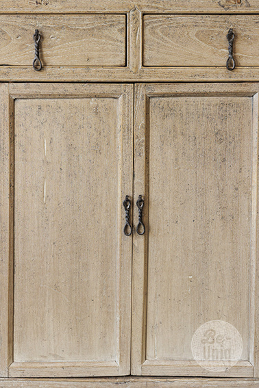 Be-Uniq Oud Kastje | China | H87 x B78 x D45 cm