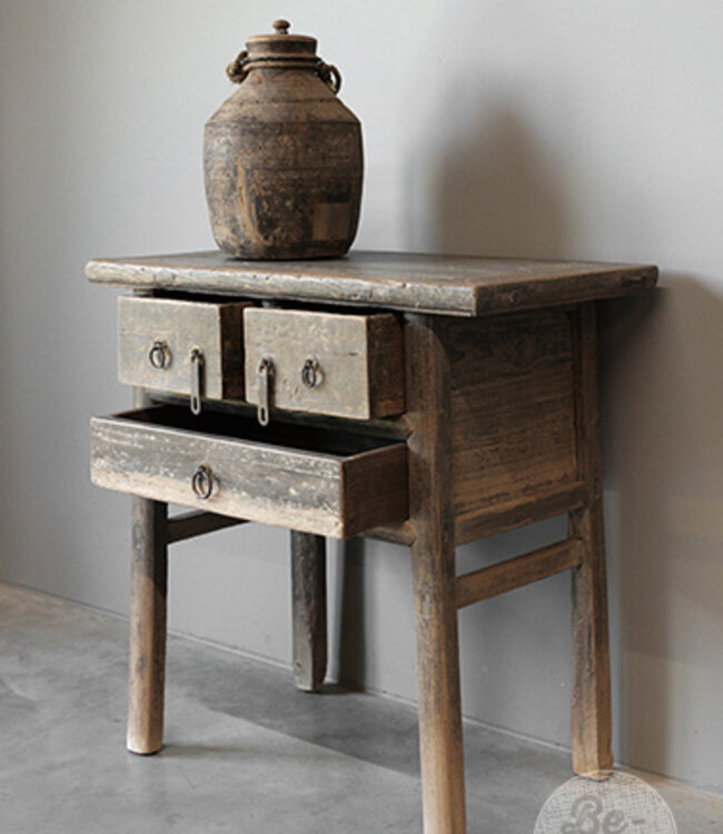 Be-Uniq Oude Haltafel | China | H82xB79xD45 cm