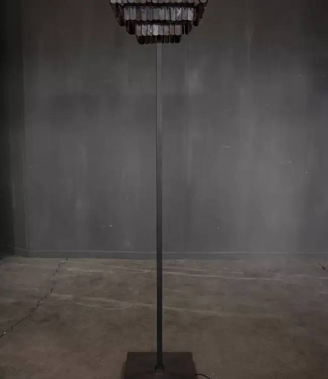 Hoffz Staande Lamp Gudha Vierkant | H145 x B31 x L31