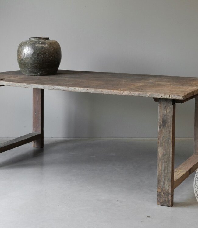 Be-Uniq Eettafel Oude Deur | H79xB193xD99 cm