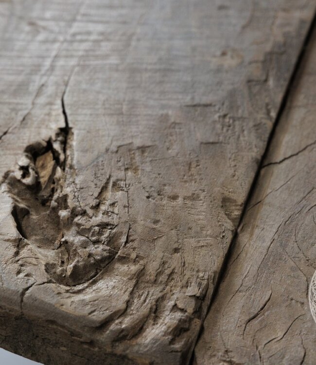 Be-Uniq Eettafel Oude Deur | H79xB193xD99 cm