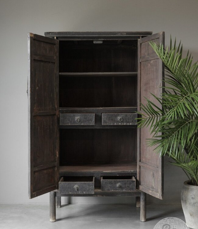 Be-Uniq Oude Kast | China | H187 x B104 x D58 cm