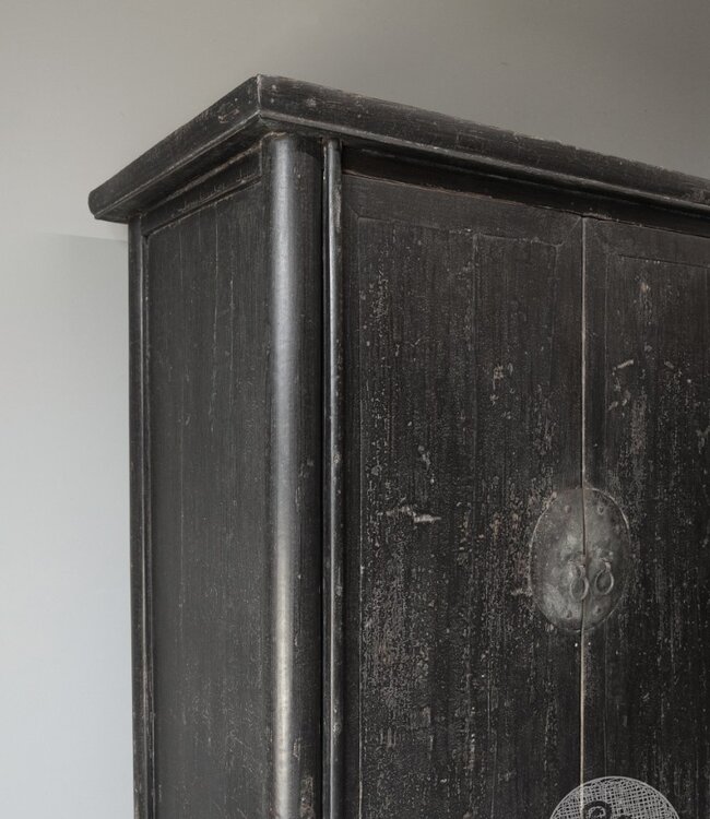 Be-Uniq Oude Kast | China | H187 x B104 x D58 cm