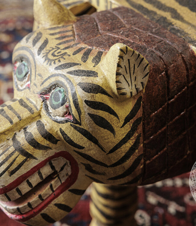 Be-Uniq Bankje Tijger | India | H38 x B125 x D30 cm