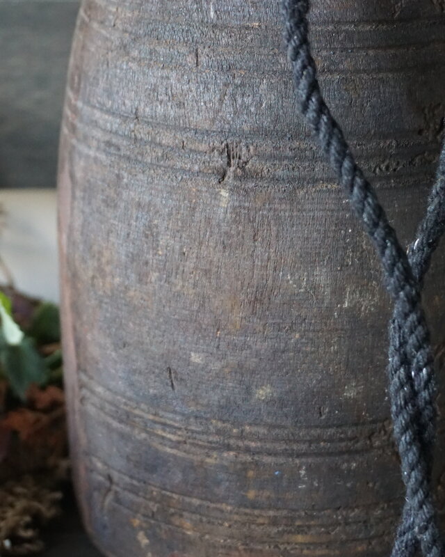 Rene Houtman Nepalese Houten Pot | H23 x D12 cm