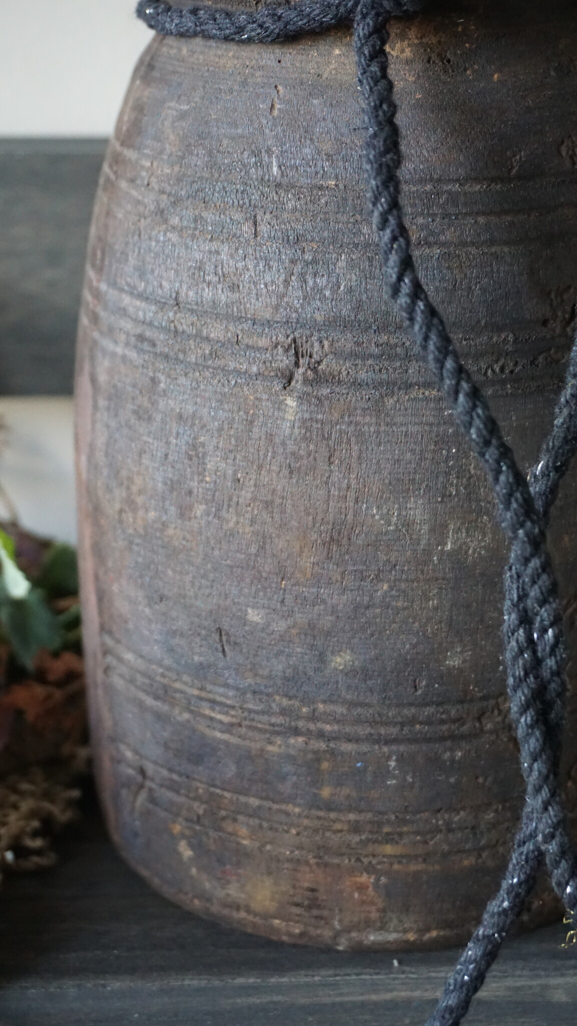 Rene Houtman Nepalese Houten Pot | H23 x D12 cm