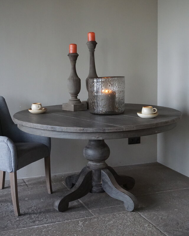 Rene Houtman Ronde Tafel | Grijs | Hout | H77 x D140 cm
