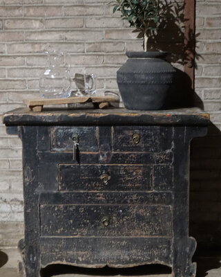 Rene Houtman Oud Chinezen Kastje | H87 x B100 x D44 cm