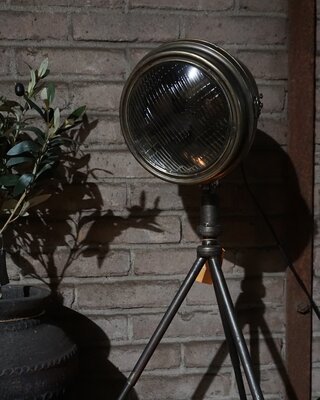 Rene Houtman Zwarte Industriële Vloerlamp | Retro | H70x D40 cm