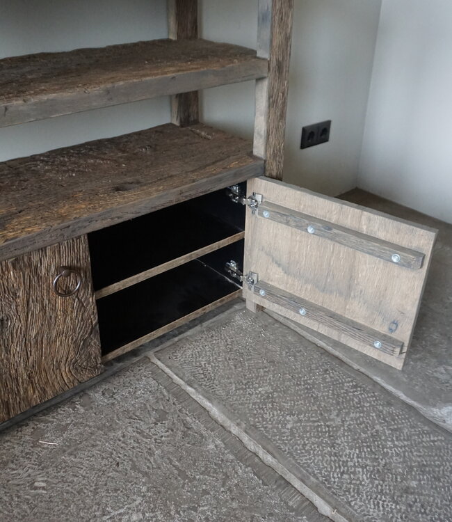 Rene Houtman Sidetable | Geborsteld Oud Eiken | H85 x B100 x D40 cm