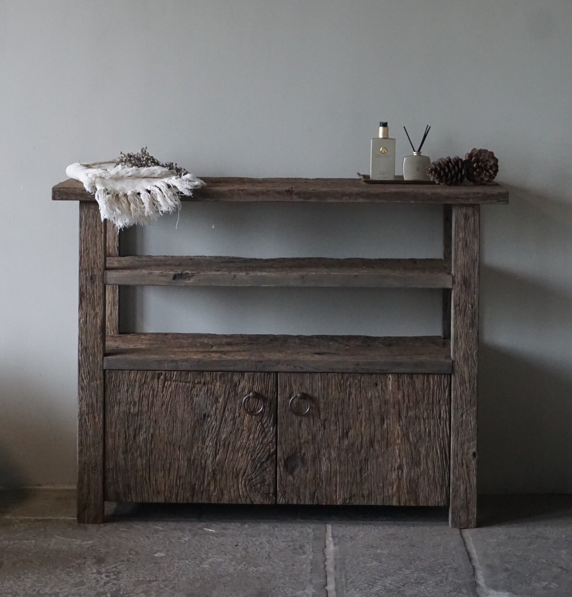Rene Houtman Sidetable | Geborsteld Oud Eiken | H85 x B100 x D40 cm