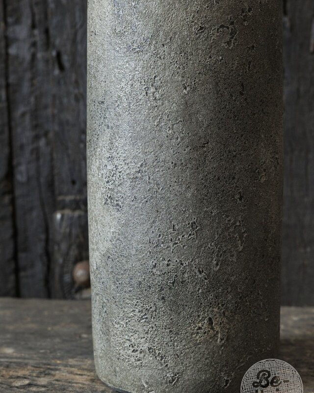 Be-Uniq Vaas 015 | Small | H40 x D15 cm | Elephant Collection