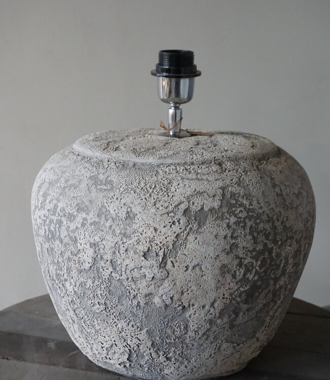 Rene Houtman Kruiklamp Base | Oud Wit | H37 x D33 cm