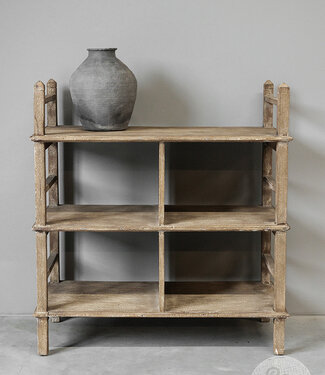 Be-Uniq Oud Rekje | Rustiek Verweerd | H101 x B93 x D42 cm Be-Uniq Oud Rekje | Rustiek Verweerd | H101 x B93 x D42 cm