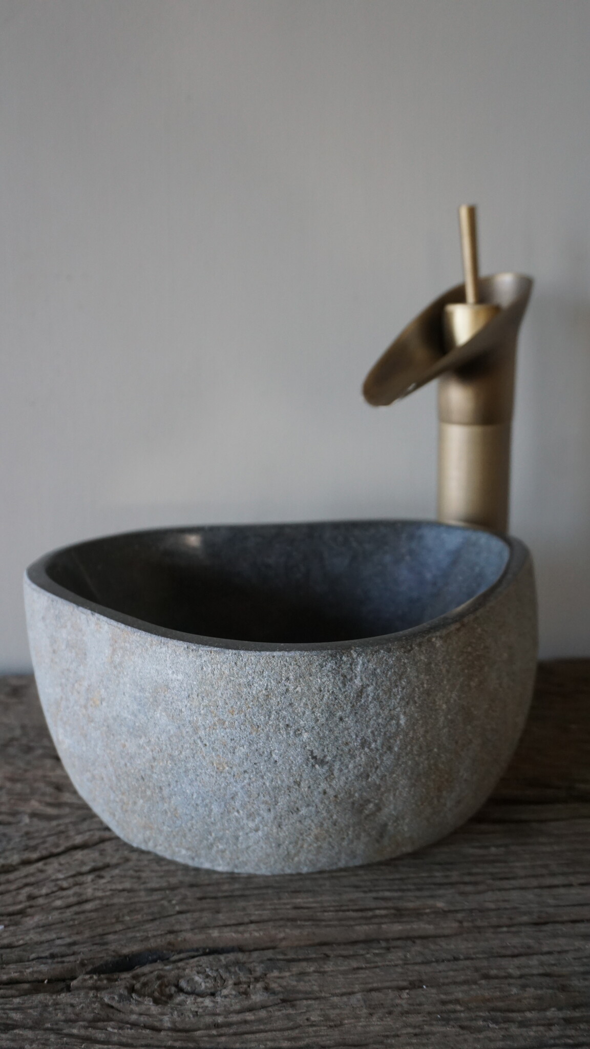 Rene Houtman Kleine Stenen Waskom + Spoelgat | H14 x B28 x D22 cm