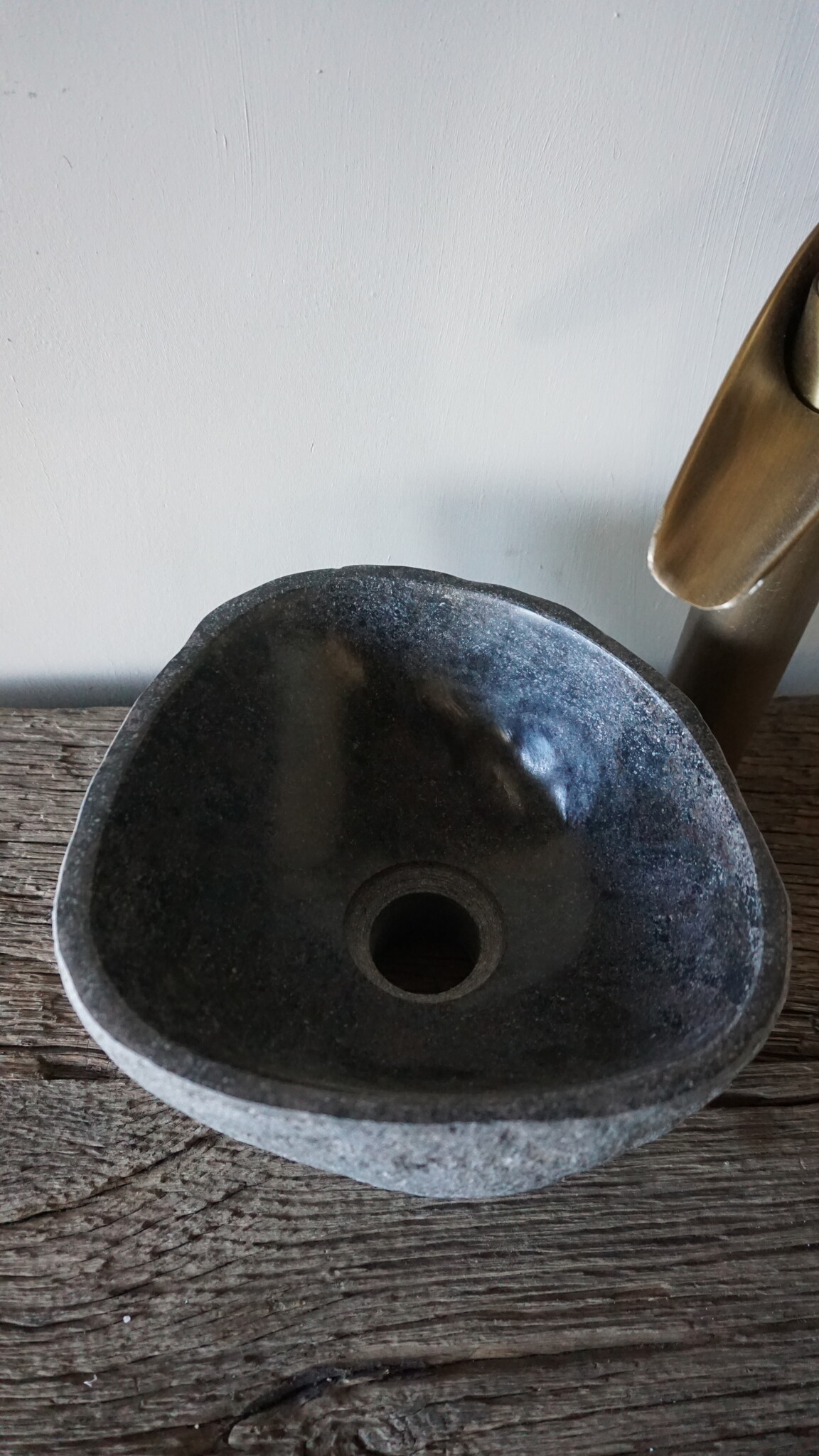 Rene Houtman Kleine Stenen Waskom + Spoelgat | H13 x B24 x D24 cm