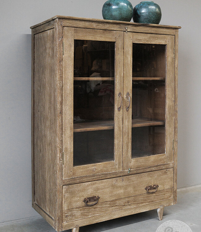 Be-Uniq Oud Vitrine Kastje | Rustiek Verweerd | H137 x B94 x 46 cm