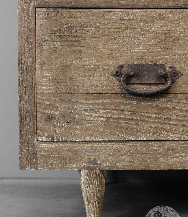 Be-Uniq Oud Vitrine Kastje | Rustiek Verweerd | H137 x B94 x 46 cm