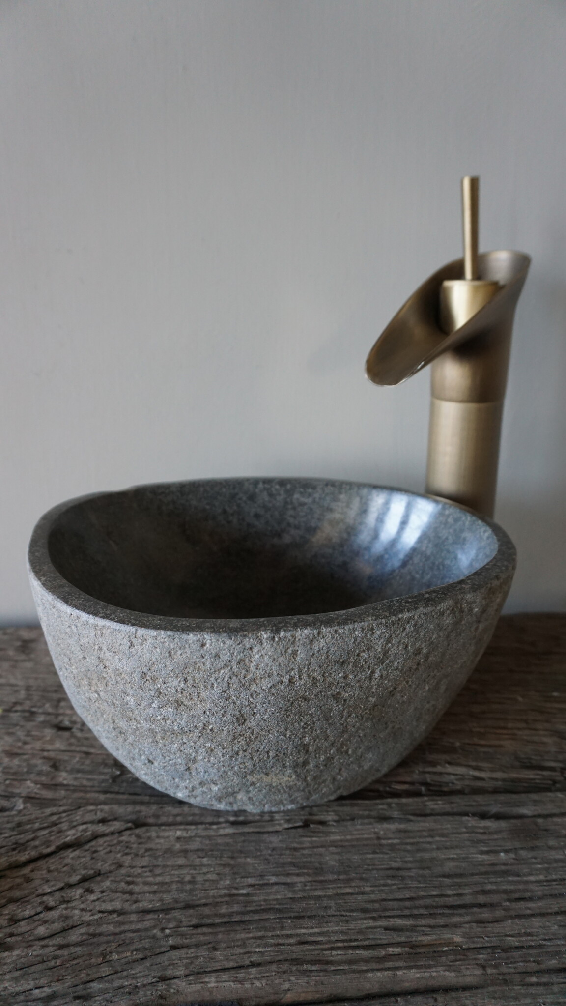 Rene Houtman Kleine Stenen Waskom + Spoelgat | H13 x B27 x D21 cm