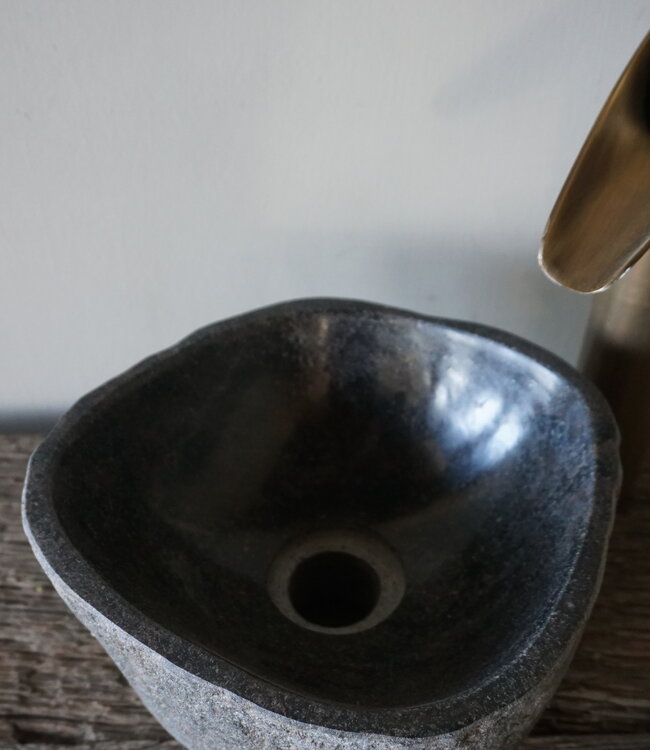Rene Houtman Kleine Stenen Waskom + Spoelgat | H13 x B25 x D23 cm