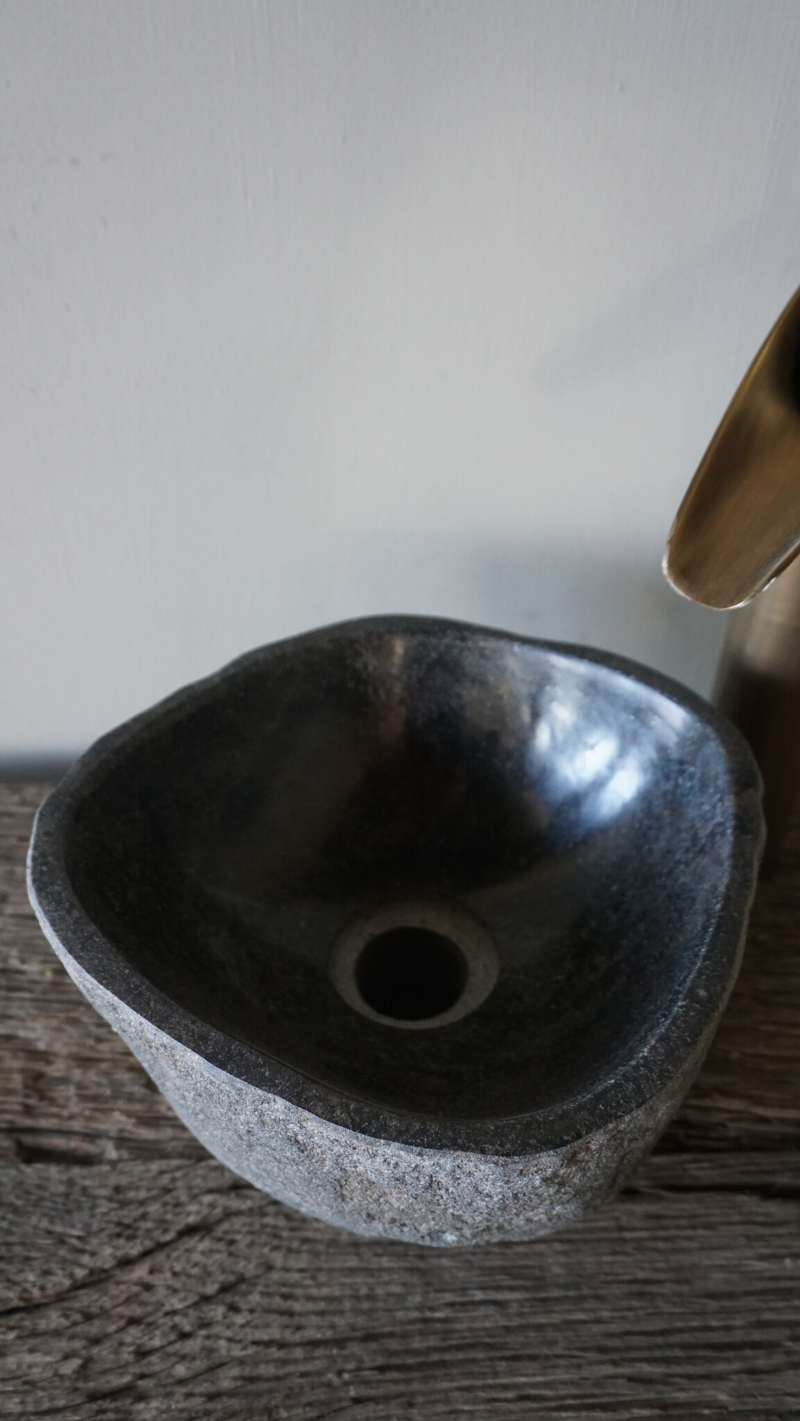 Rene Houtman Kleine Stenen Waskom + Spoelgat | H13 x B25 x D23 cm