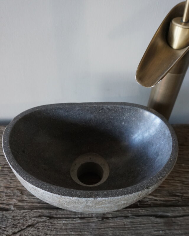 Rene Houtman Kleine Stenen Waskom + Spoelgat | H13 x B27 x D17 cm