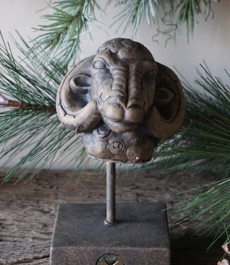 Brynxz Ram Op Voet Standbeeld | Majestic Brown | H20xB12 cm