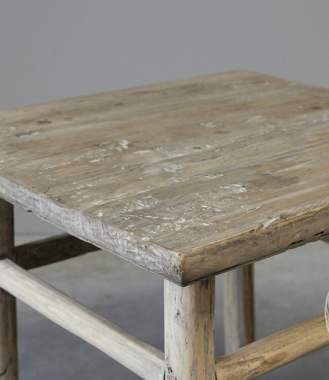 Be-Uniq Oude Bijzettafel | China | H49 x B60 x D56 cm