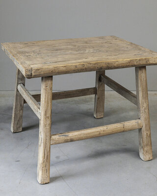 Be-Uniq Oude Bijzettafel | China | H50 x B62 x D51 cm