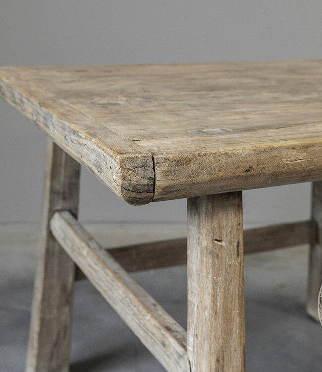Be-Uniq Oude Bijzettafel | China | H50 x B62 x D51 cm