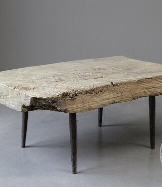 Be-Uniq Oude Salon Tafel | China | H36 x B89 x D57 cm Be-Uniq Oude Salon Tafel | China | H36 x B89 x D57 cm