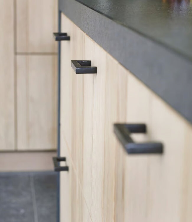 Dauby STUK MEUBELGREEP PMQ-128 VEROUDERD IJZER - ZWART (VO) 128mm